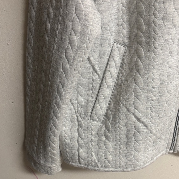 Robert Louis Light Gray Quilted Jacket - Picture 5 of 8